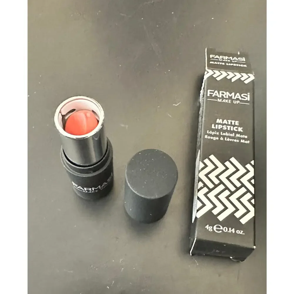 Two Farmasi Lipsticks New in Box‎